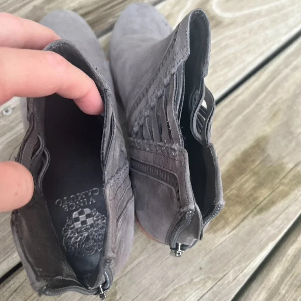 ** Vince Camuto Gray Leather Pimmy Ankle Boots Size 8